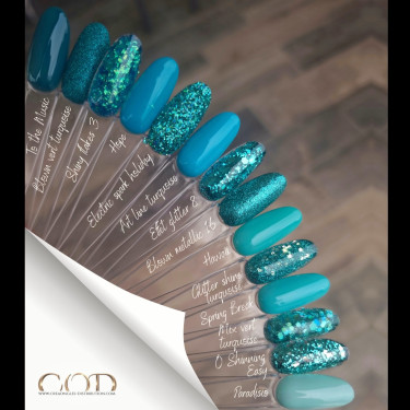 Nuancier de gamme bleu turquoise dont le Shiny Flakes 3 