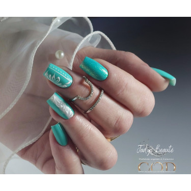 Nail art fait avec le My color Tender